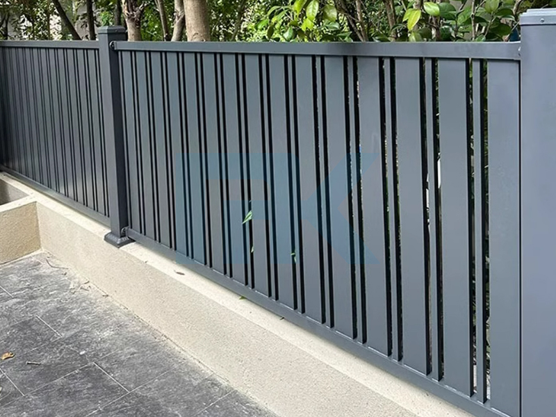 Aluminiumshegn